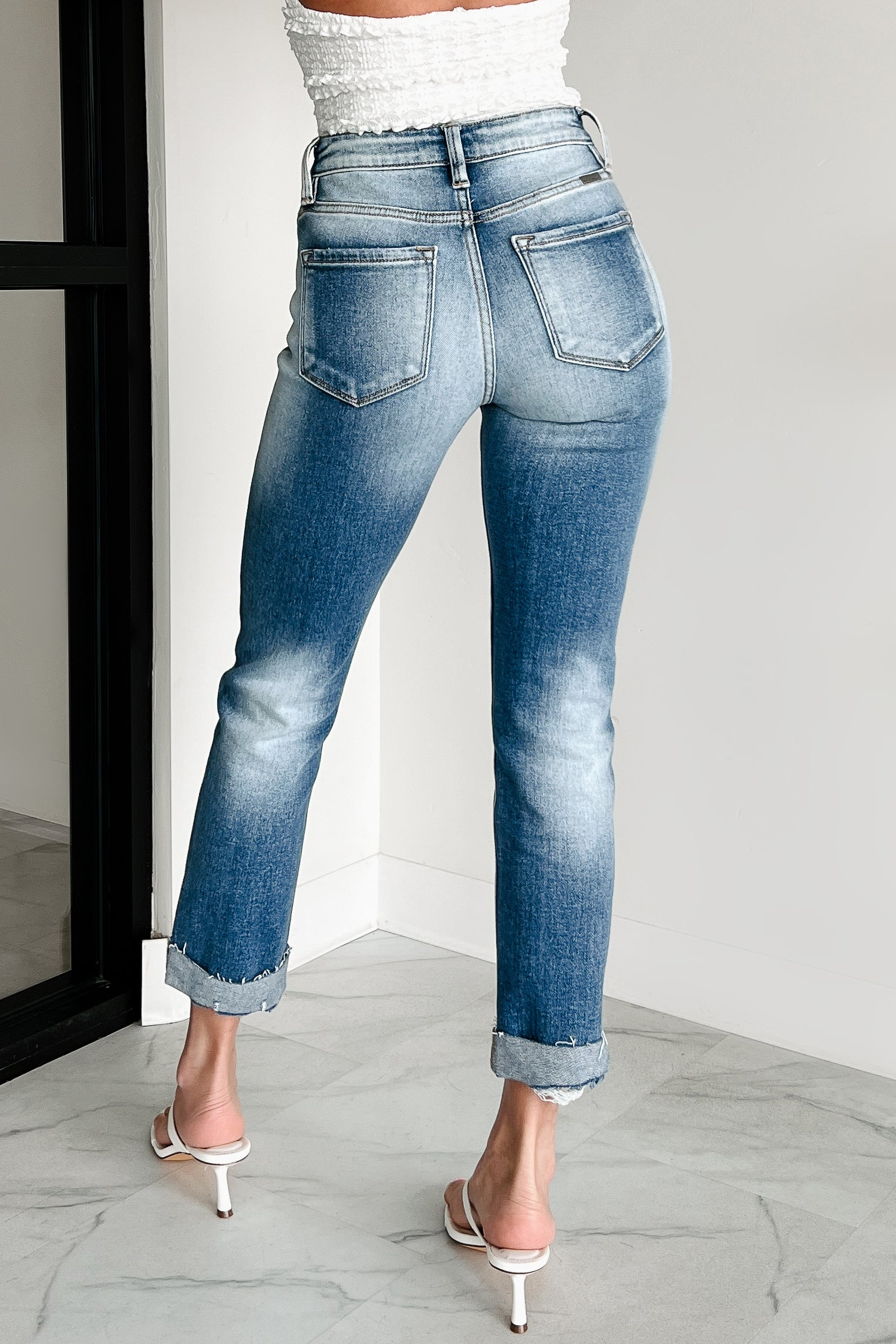 Sullivan High Rise Cuffed Slim Straight Kancan Jeans (Medium)