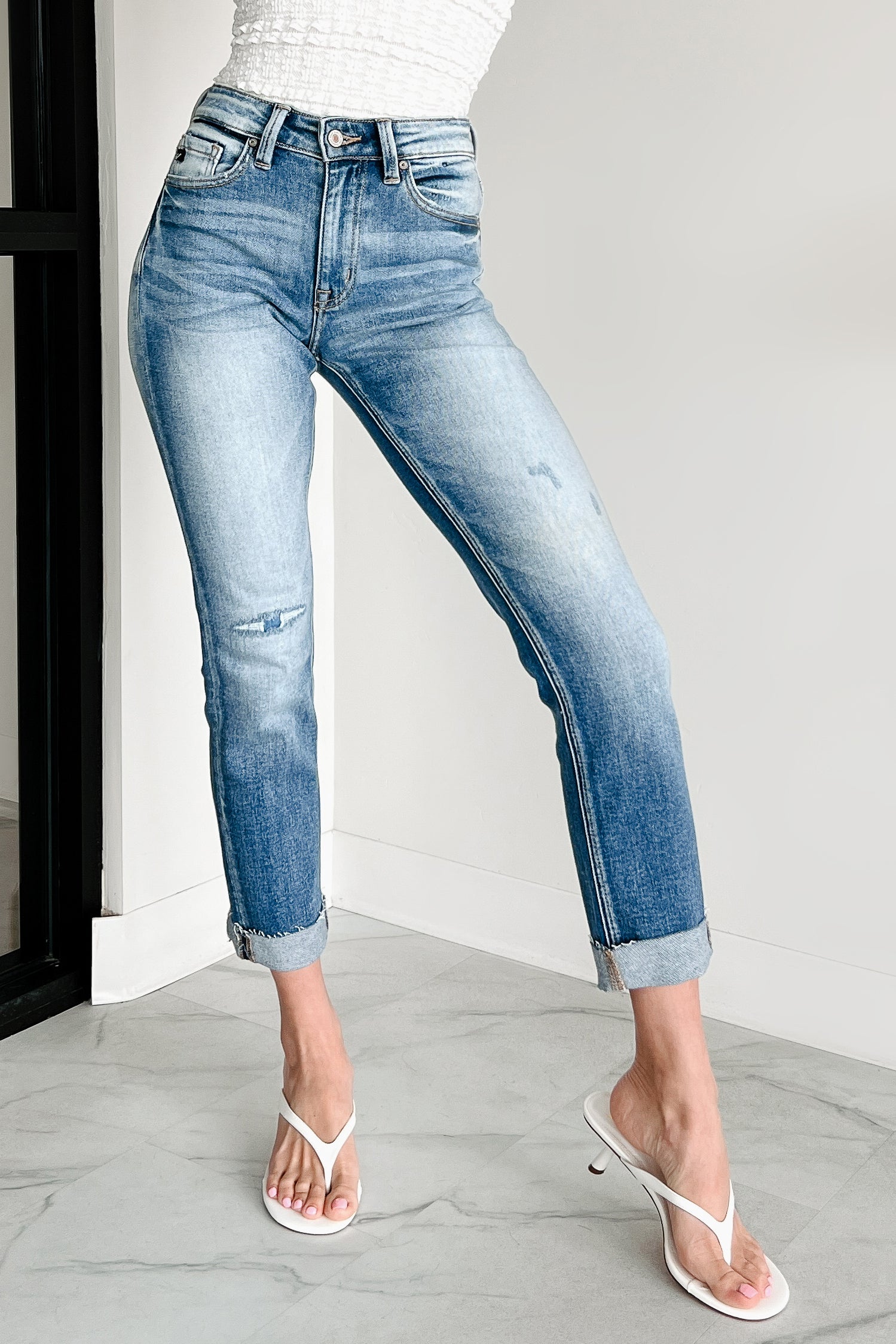 Sullivan High Rise Cuffed Slim Straight Kancan Jeans (Medium)