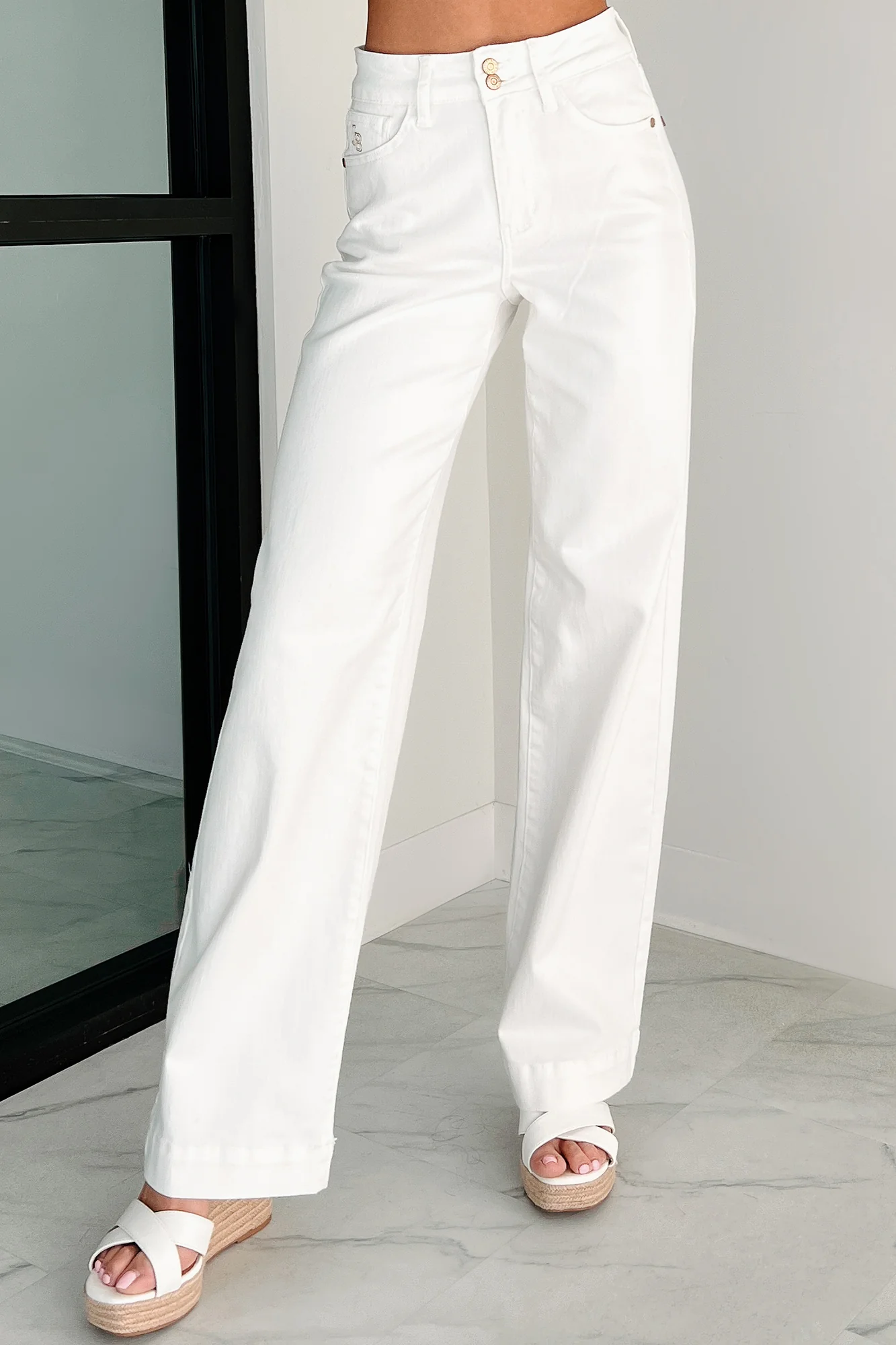 India High Rise Wide Leg Judy Blue Jeans (White)