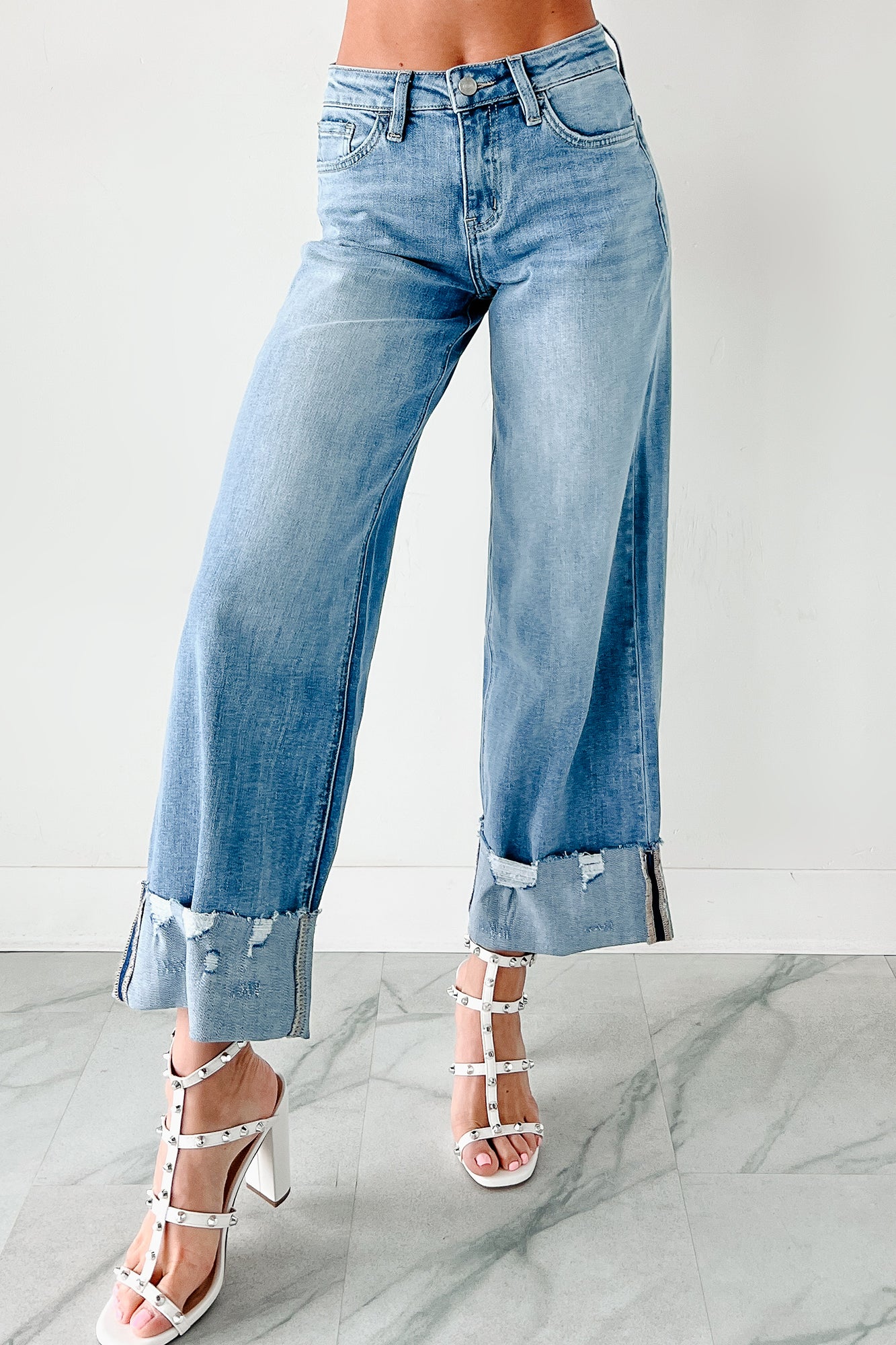 Juliette High Rise Cuffed Wide Leg Vervet Jeans (Medium)